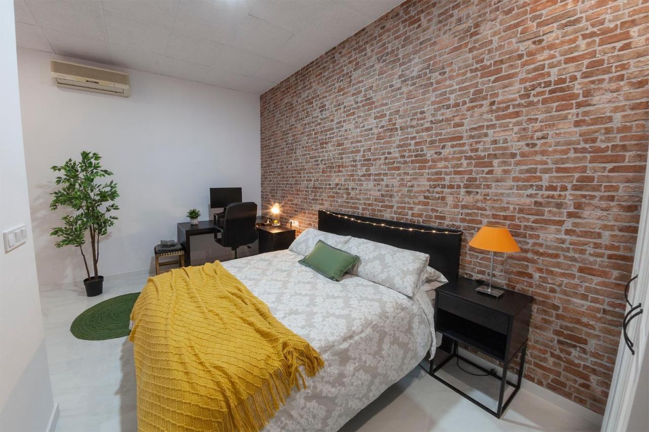 Апартаменты Digital Nomad Retreat 2 -Great Location Near Metro Валенсия Экстерьер фото